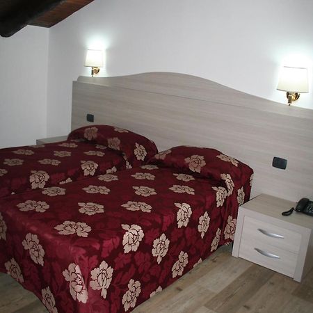 Agriturismo Cascina Del Vai Cairo Montenotte Zimmer foto